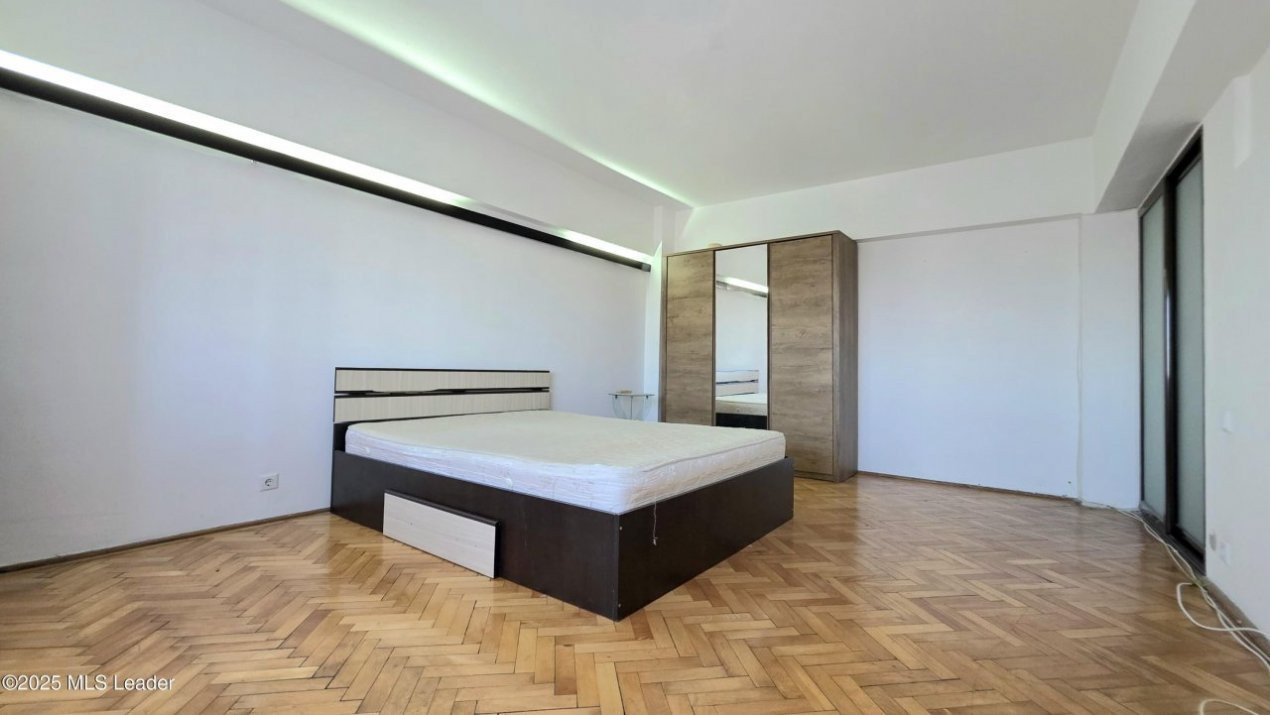 Libertatii - Regina Maria, 3 Camere Decomandat, Panorama