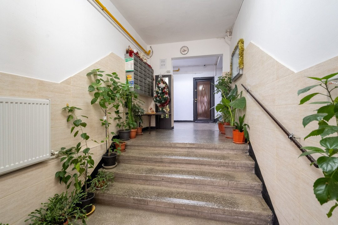 Garsoniera Crangasi - str. Padureni