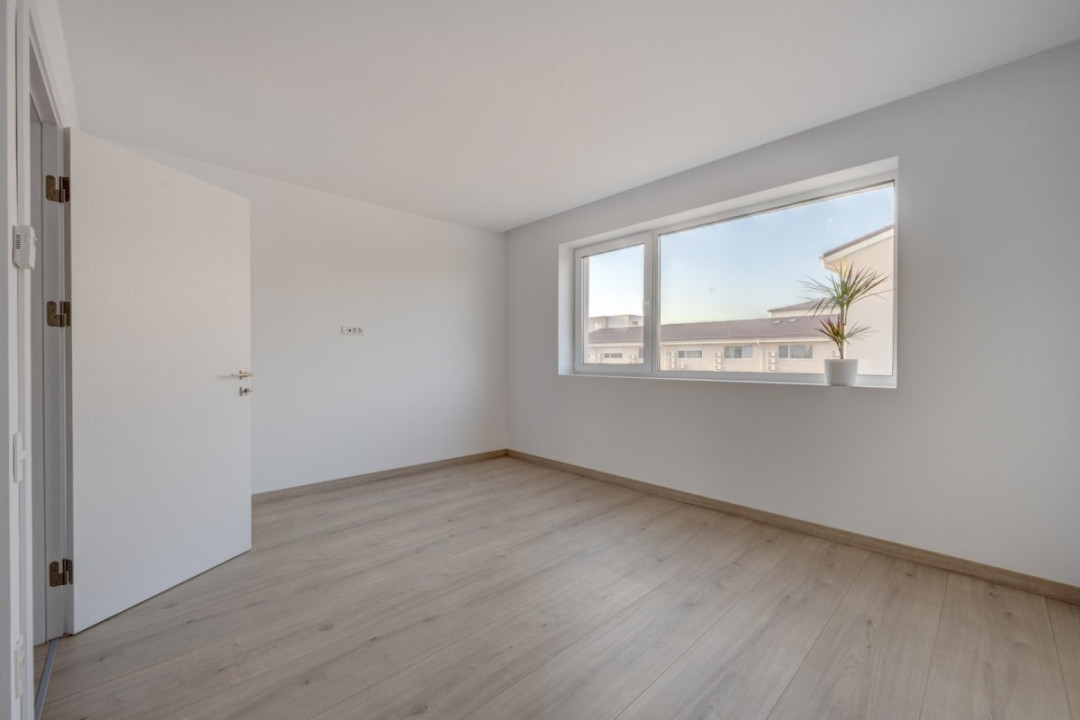 Casa primitoare P+1+M cu 145mp utili și pompă de căldură!