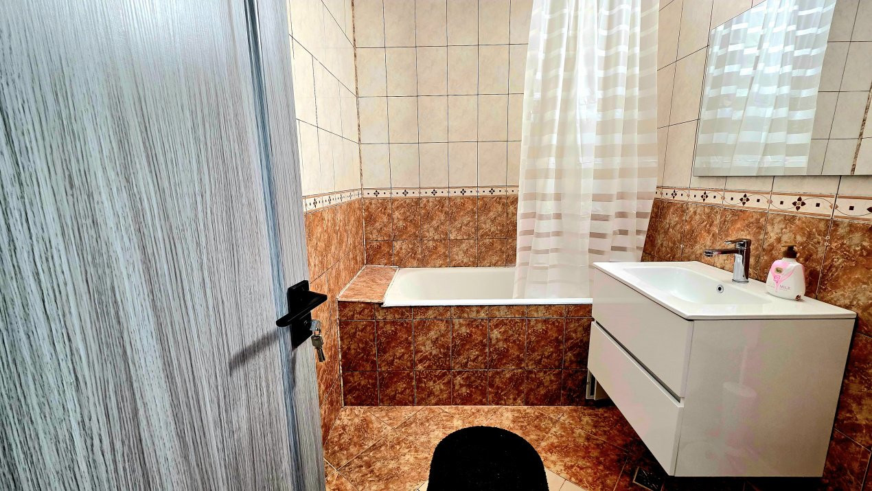 Apartament 2 camere decomandat in piata Muncii