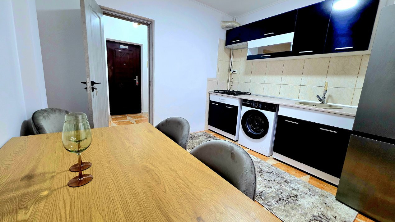 Apartament 2 camere decomandat in piata Muncii