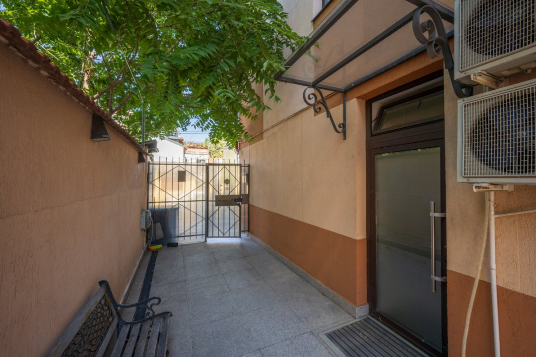 Primaria S1 - Apartament - loc de parcare suprateran - acces dublu 