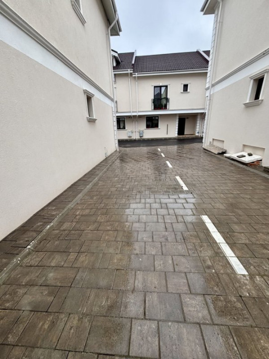 Vila mobilata in complex nou, Voluntari