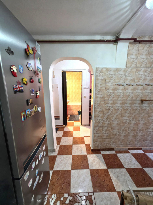 De vanzare 2 camere Lujerului - Ale Cetatuia(centrala proprie)