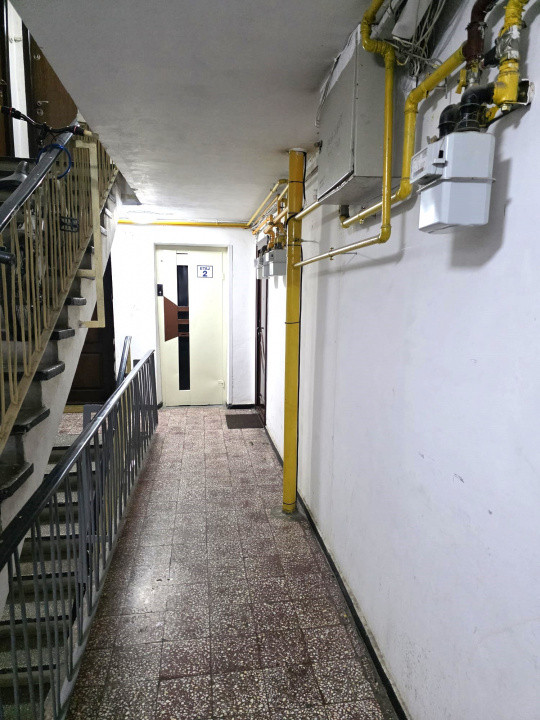 De vanzare 2 camere Lujerului - Ale Cetatuia(centrala proprie)