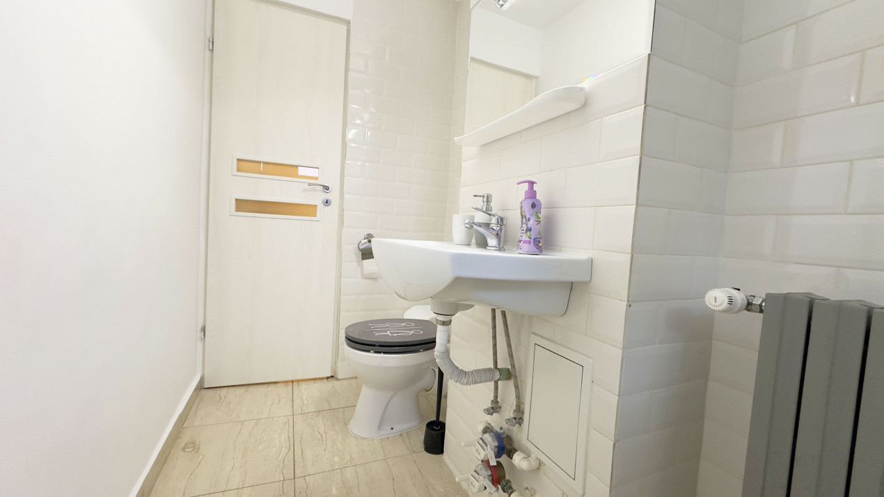 Cauți o garsonieră? Asta s-ar putea să fie prea bună ca să o ignori!