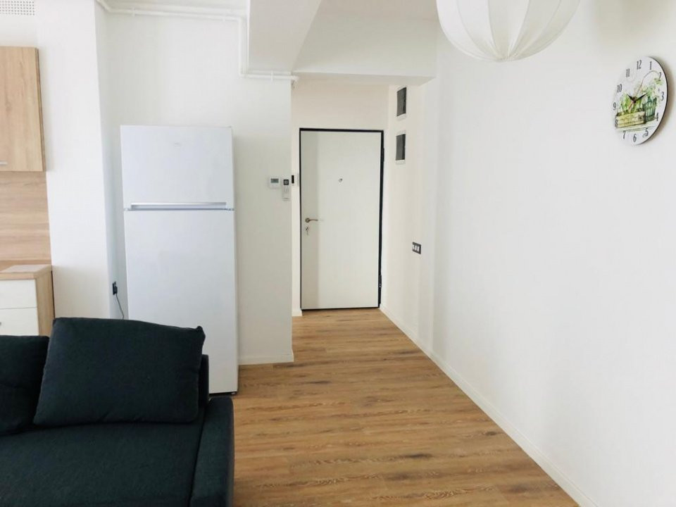 Sisesti 2 camere complet mobilat + parcare subterană Metrou 8'