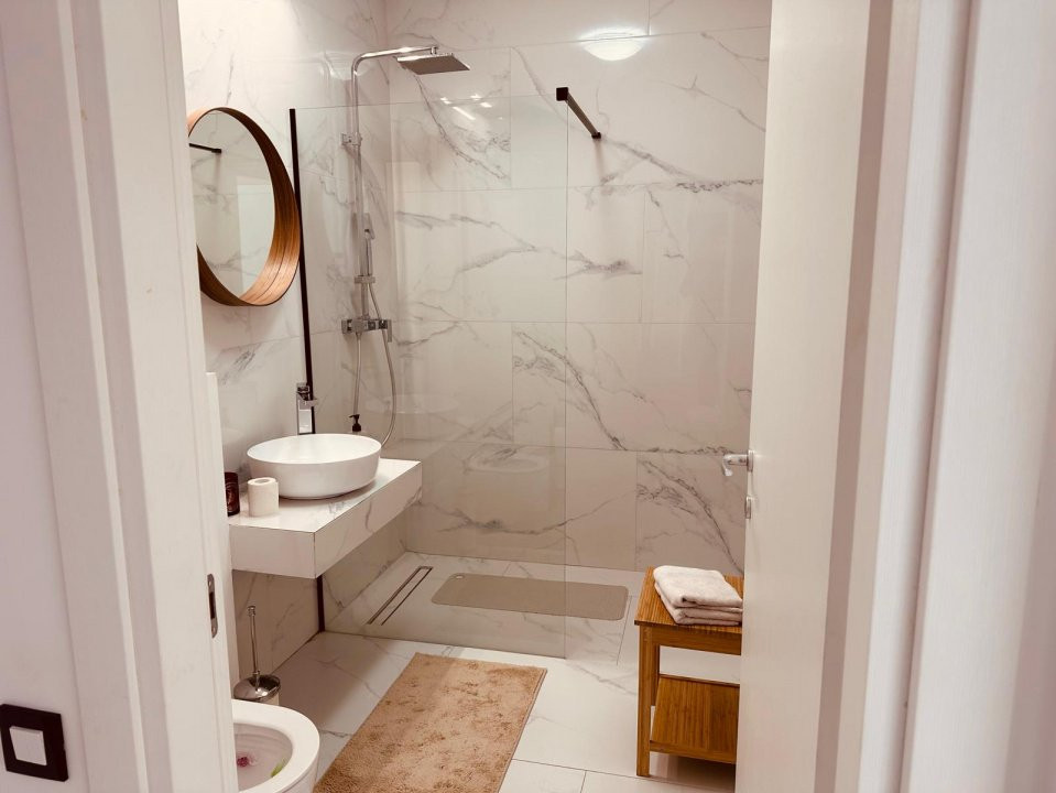 Sisesti 2 camere complet mobilat + parcare subterană Metrou 8'