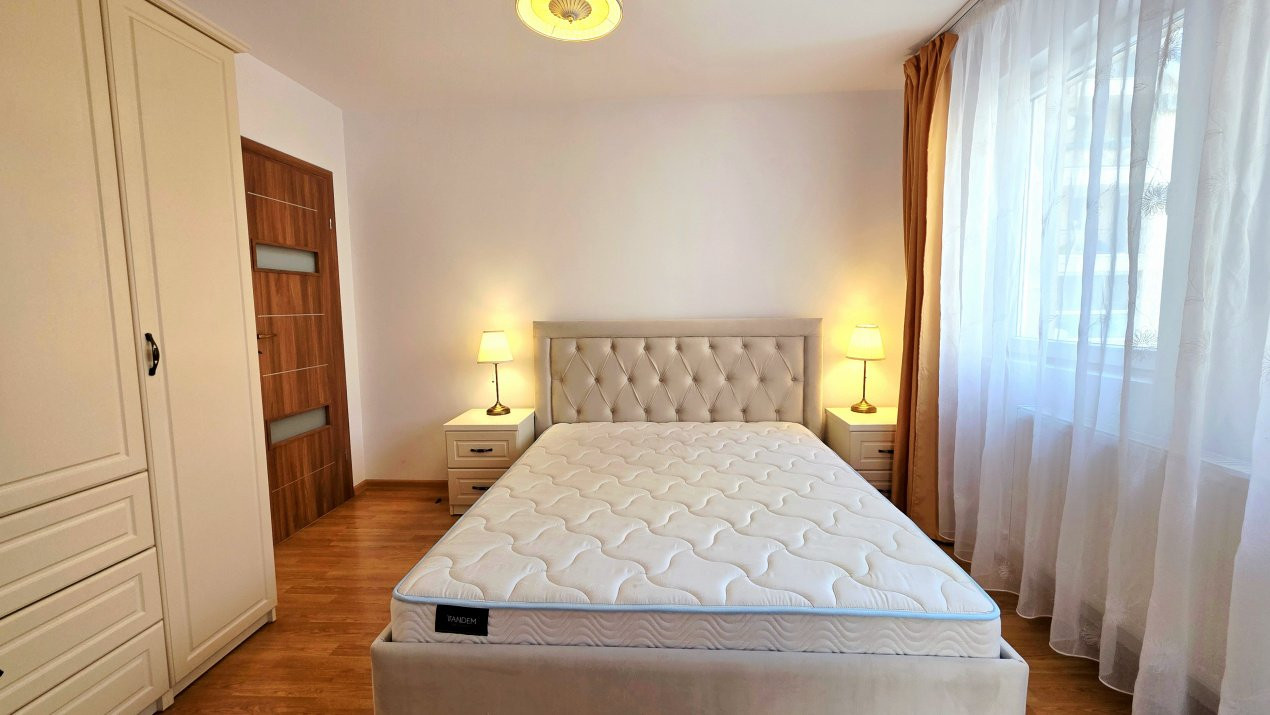 Apollo 2. Apartament cu parcare, 3 balcoane si vedere tripla