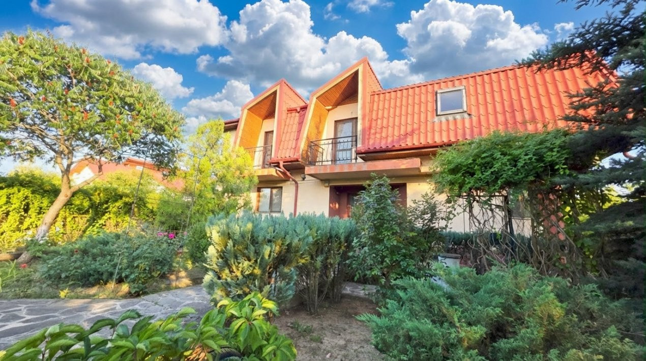 Balotesti, Ion Lahovari, mobilata si utilata complet