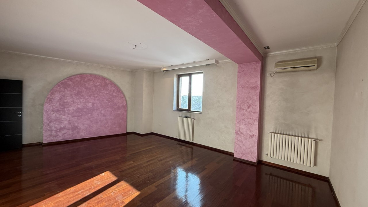 Vila premium, oportunitate rara in zona Eroii Revolutiei, Bulevardul Pieptanari