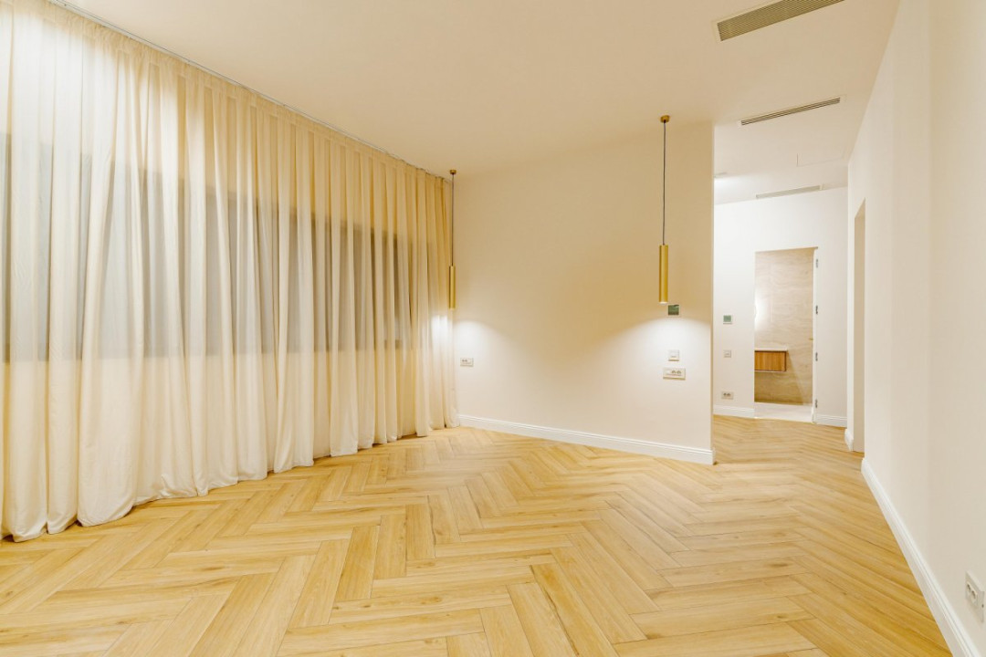 Ce priveliste! Deasupra tuturor - Penthouse Spectaculos cu Terase 210mp!