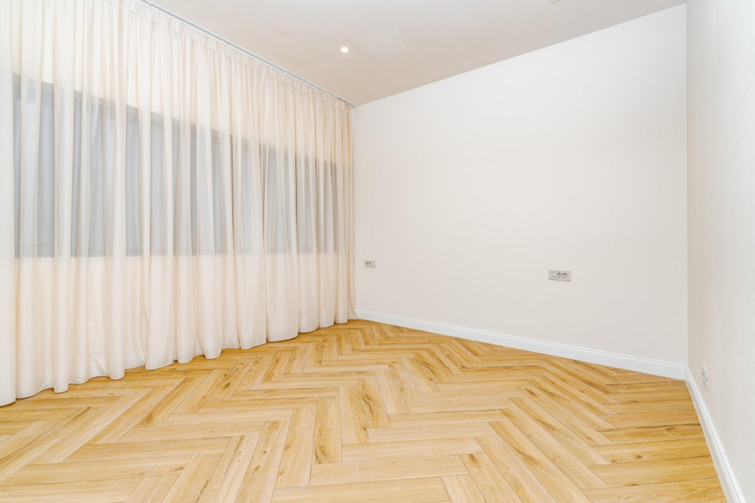 Ce priveliste! Deasupra tuturor - Penthouse Spectaculos cu Terase 210mp!