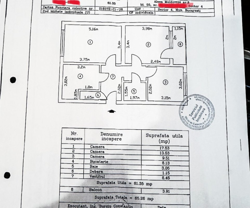 Apartamentul unde copilăria încă se poate trăi afară