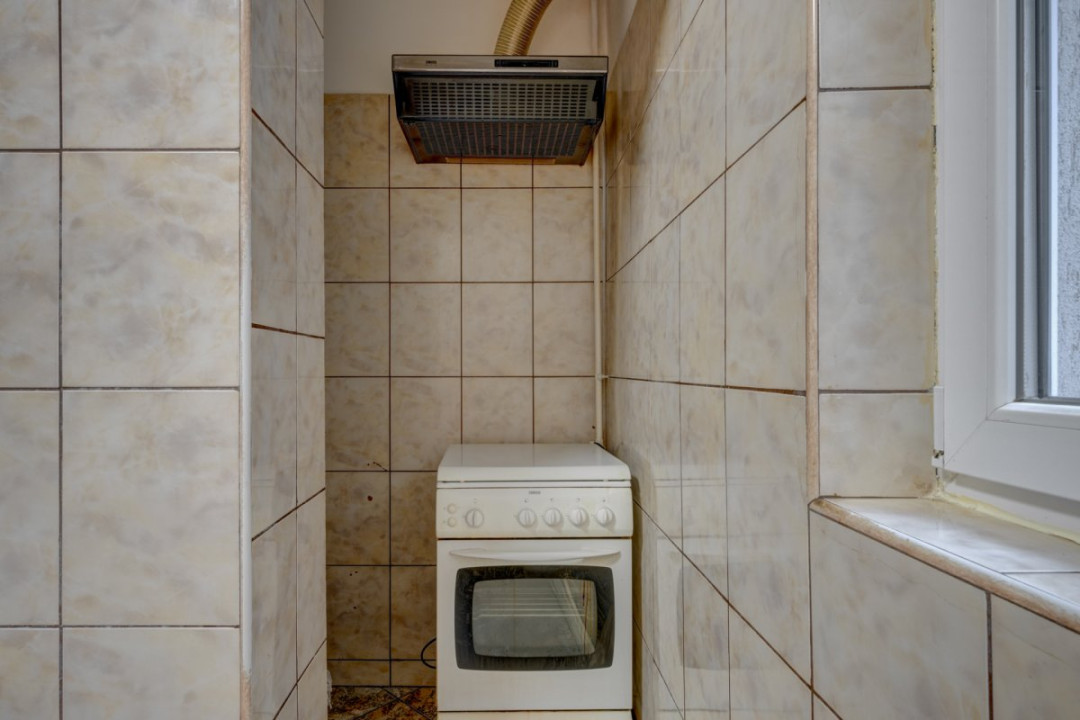 BERCENI – PIAȚA REȘIȚA, 3 CAMERE, 73 MP TOTAL, CENTRALA PROPRIE, LOC PARCARE!