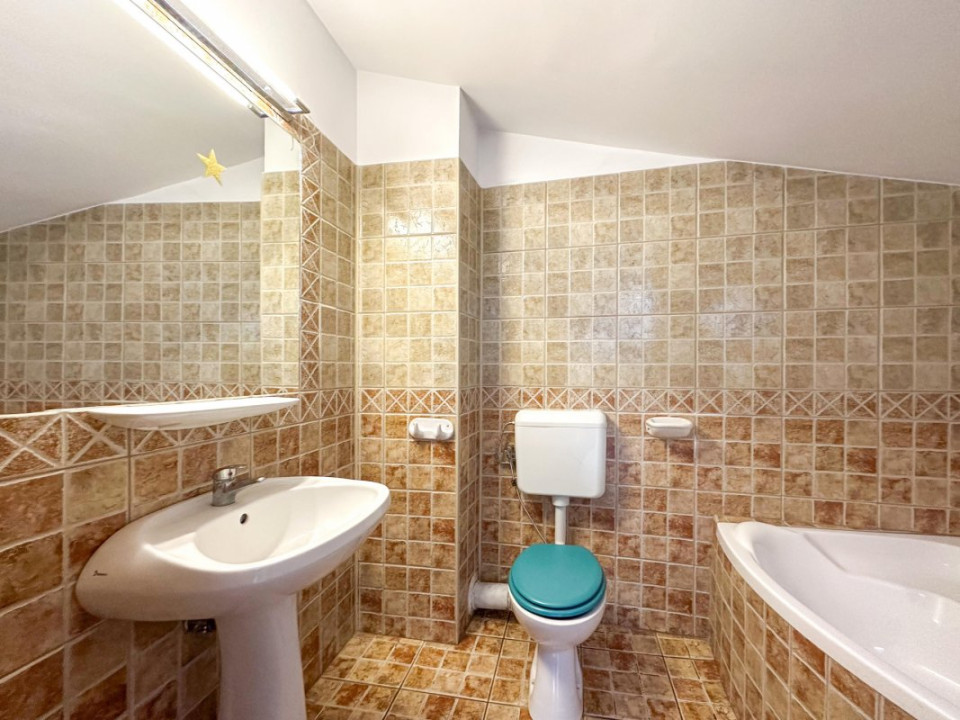 La doi pasi de Universitate - nu doar un birou ci un statut