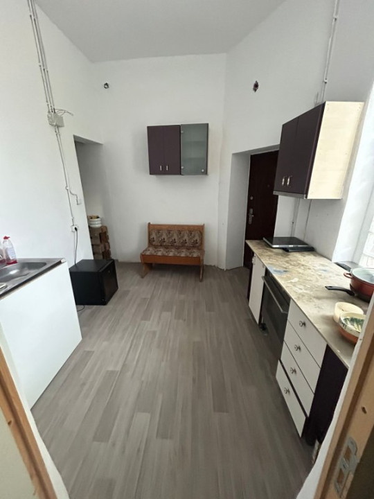 Apartament in vilă 3 camere, curte 40mp - Nerva Traian