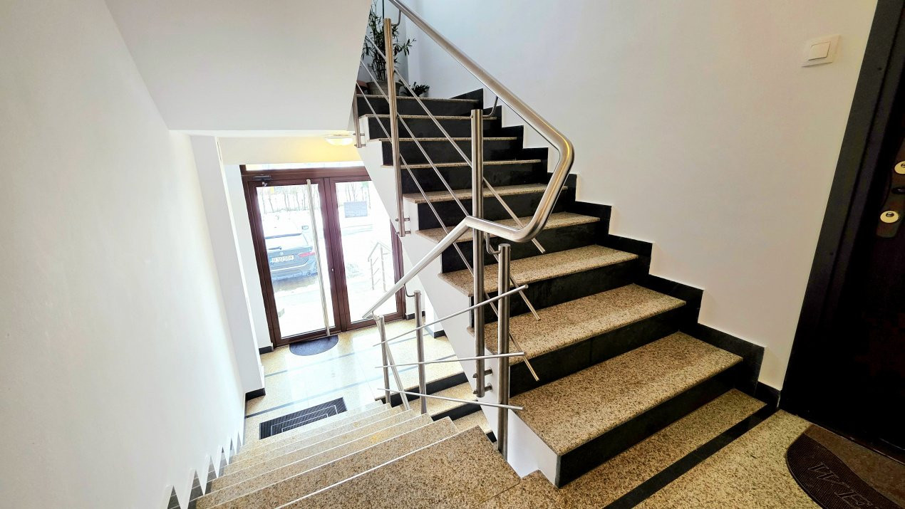 Decomandat, cu 3 camere si 2 bai, 13 Septembrie – Mariott