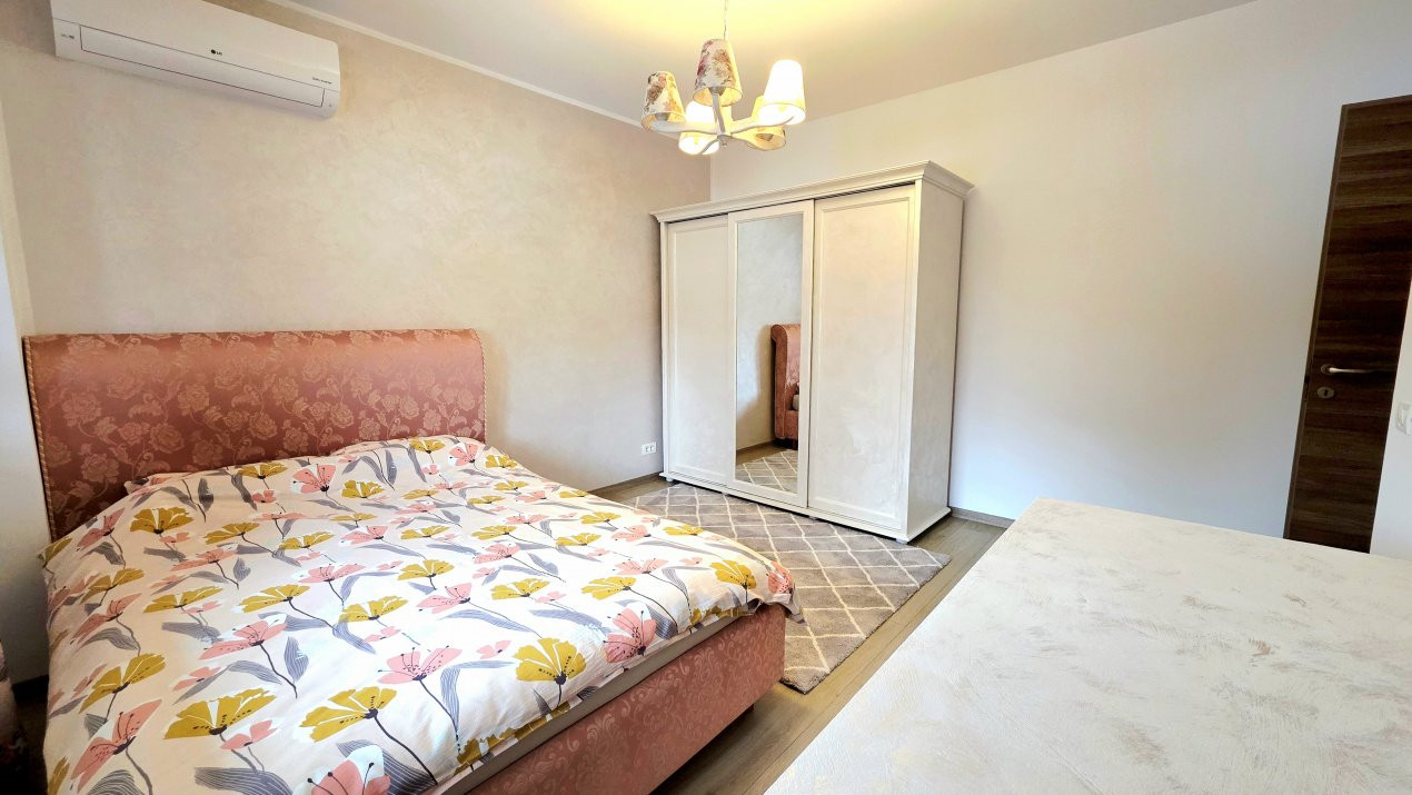 Decomandat, cu 3 camere si 2 bai, 13 Septembrie – Mariott