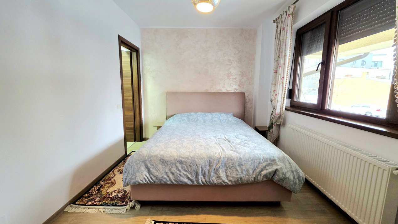 Decomandat, cu 3 camere si 2 bai, 13 Septembrie – Mariott