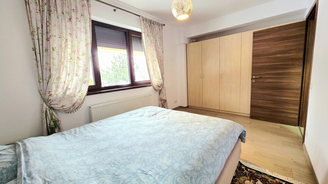 Decomandat, cu 3 camere si 2 bai, 13 Septembrie – Mariott