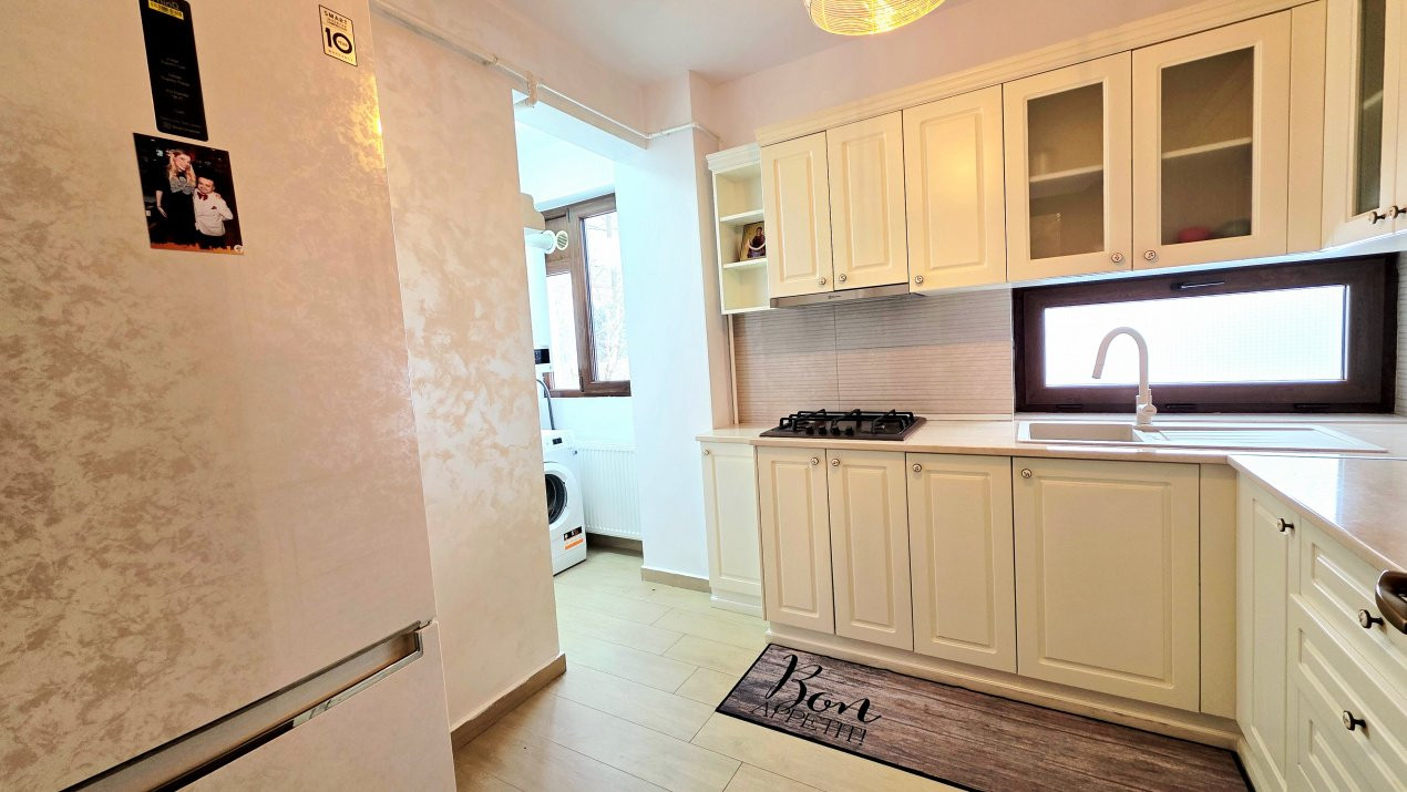 Decomandat, cu 3 camere si 2 bai, 13 Septembrie – Mariott