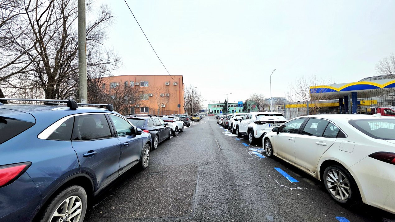 Decomandat, cu 3 camere si 2 bai, 13 Septembrie – Mariott