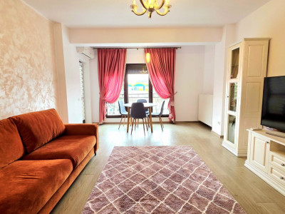 Decomandat, cu 3 camere si 2 bai, 13 Septembrie – Mariott