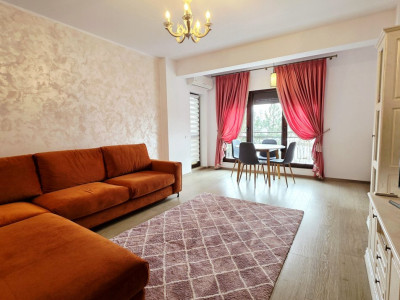 Decomandat, cu 3 camere si 2 bai, 13 Septembrie – Marriott