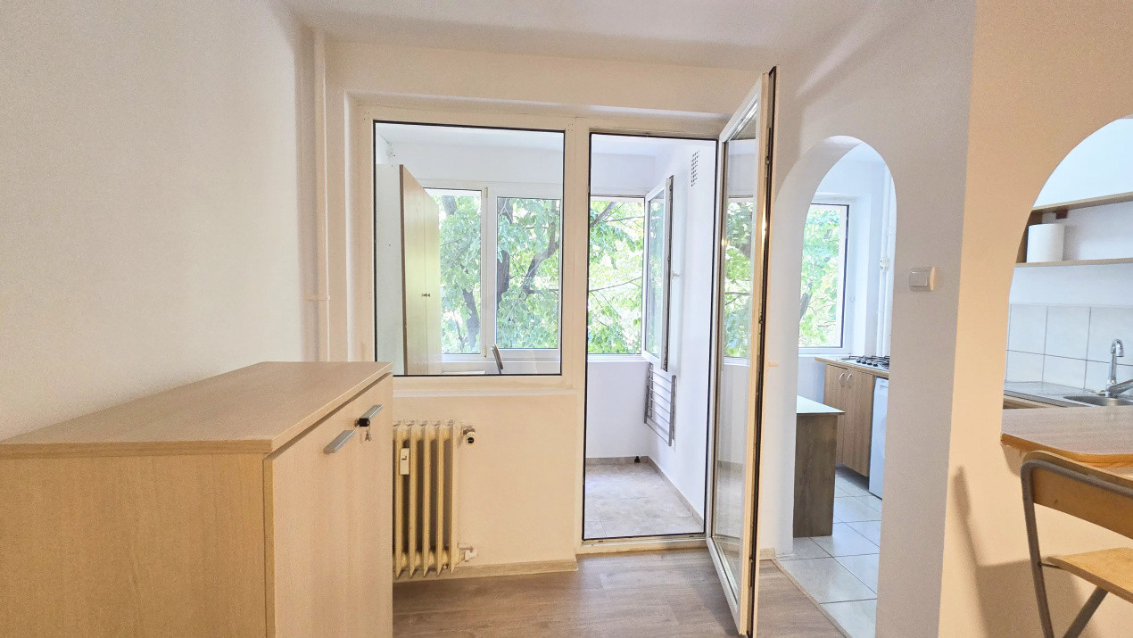 Iesi din bloc urci in metrou Dristor 2!