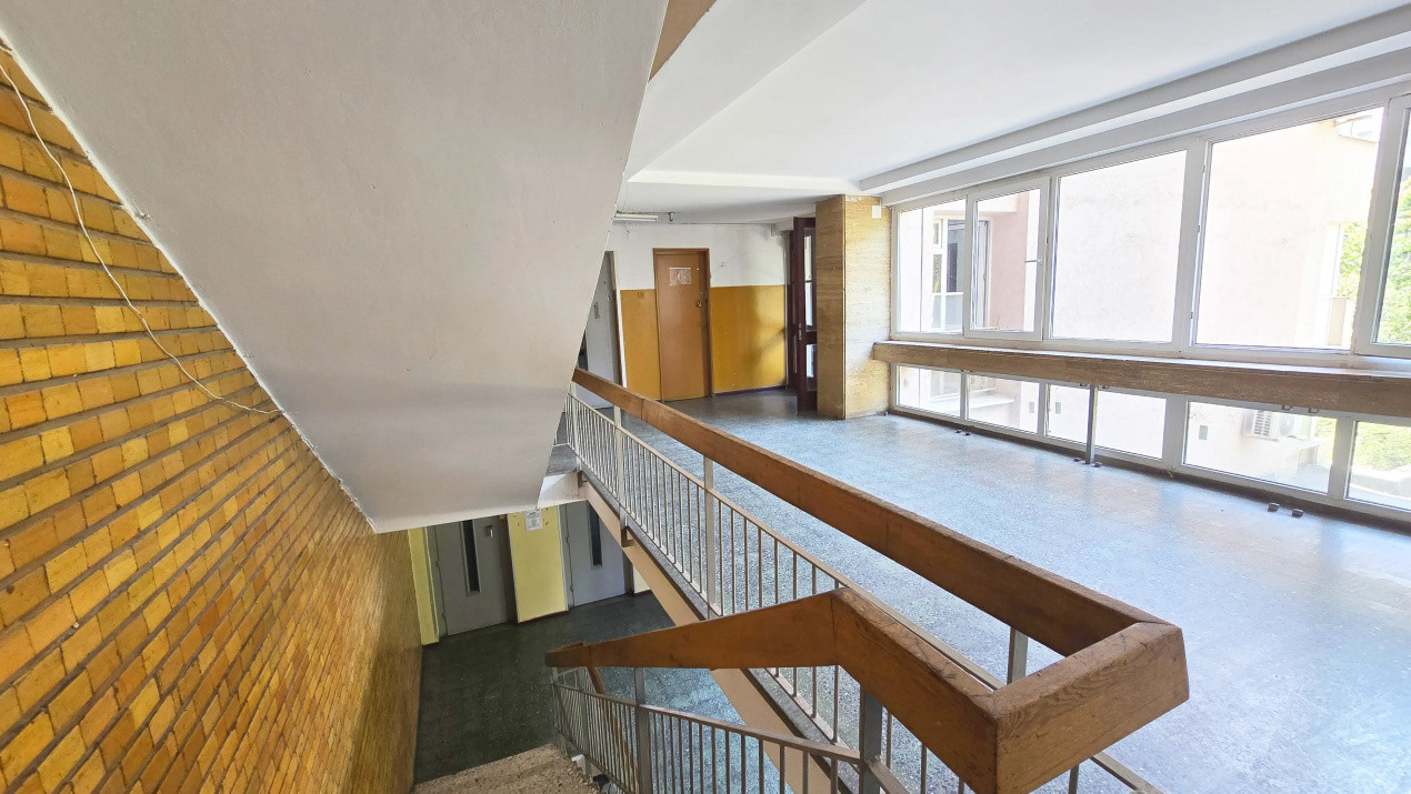 Iesi din bloc urci in metrou Dristor 2!