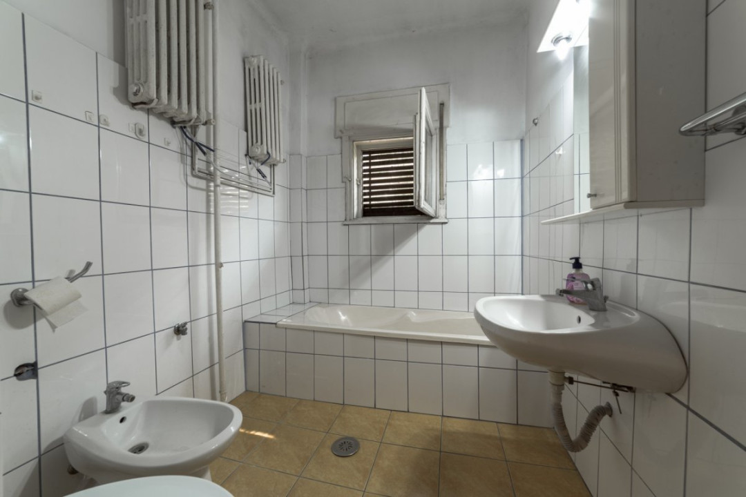 VAND 4(5) CAMERE ZONA DECEBAL-CALARASI