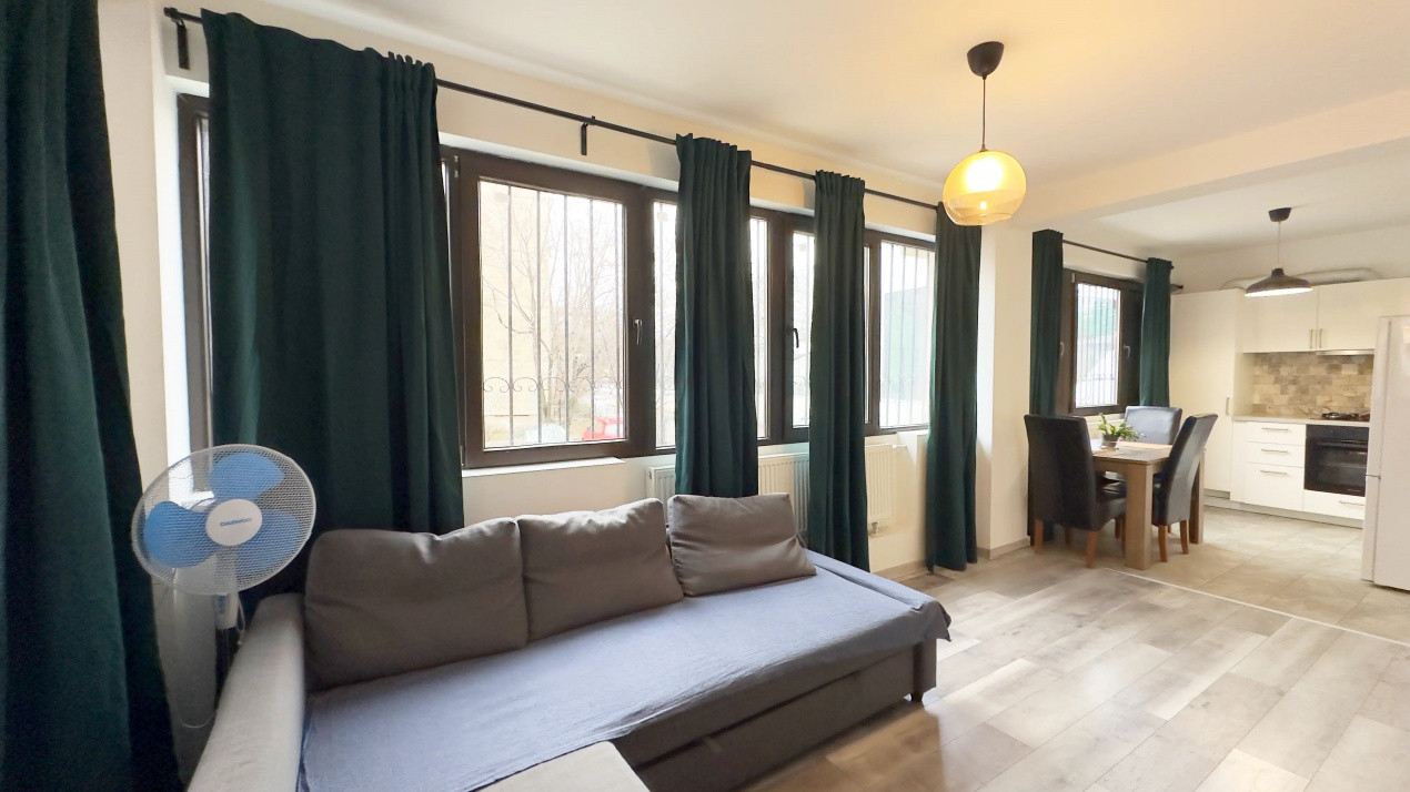 Apartament cu 2 camere de inchiriat, un loc cu energie bună.