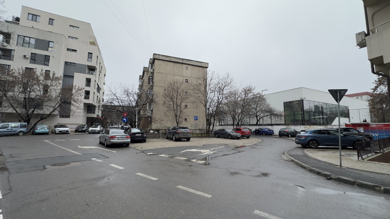 Apartament cu 2 camere de inchiriat, un loc cu energie bună.