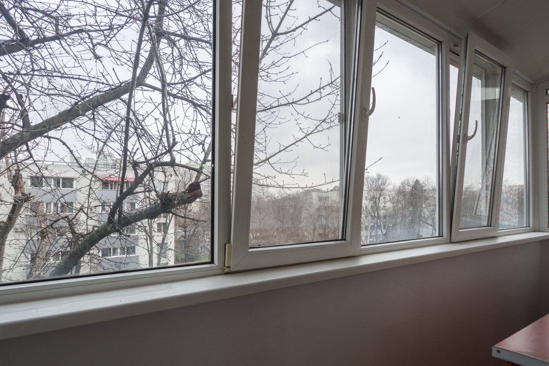 Titan, parcul IOR, Bloc H, decomandat, centrala, vedere la ,,padure,,