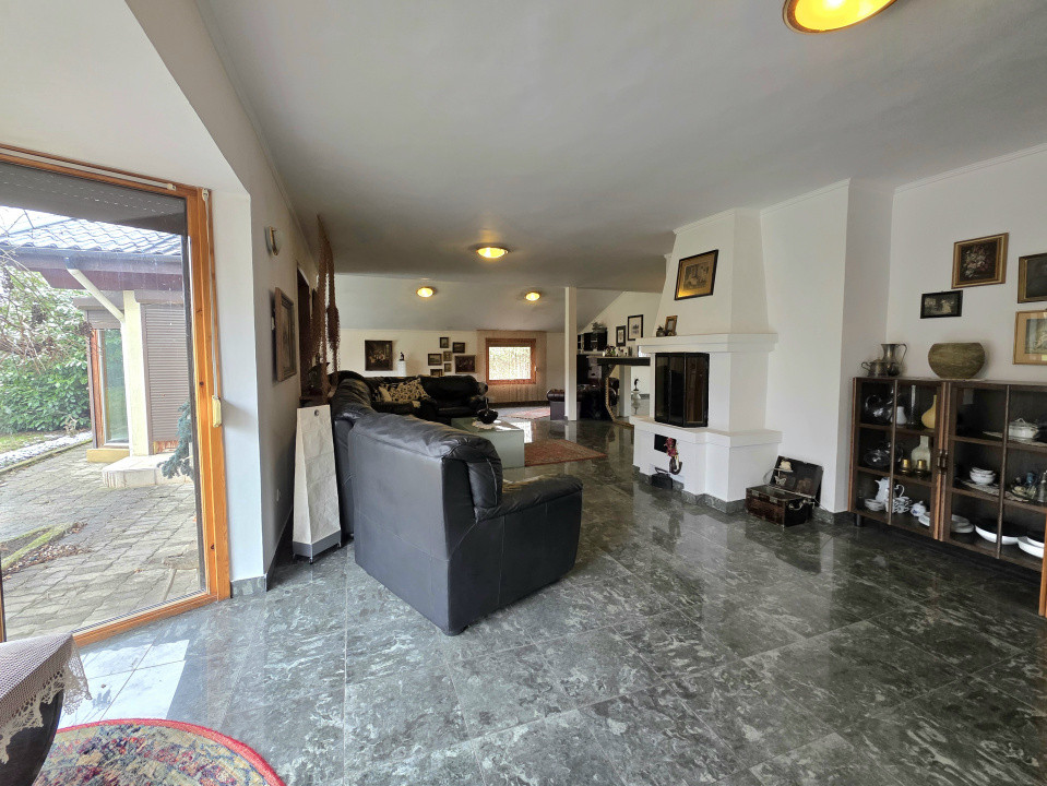 Vilă deosebită de vânzare în Otopeni langa ''Ana Aslan'' - arhitectura germana