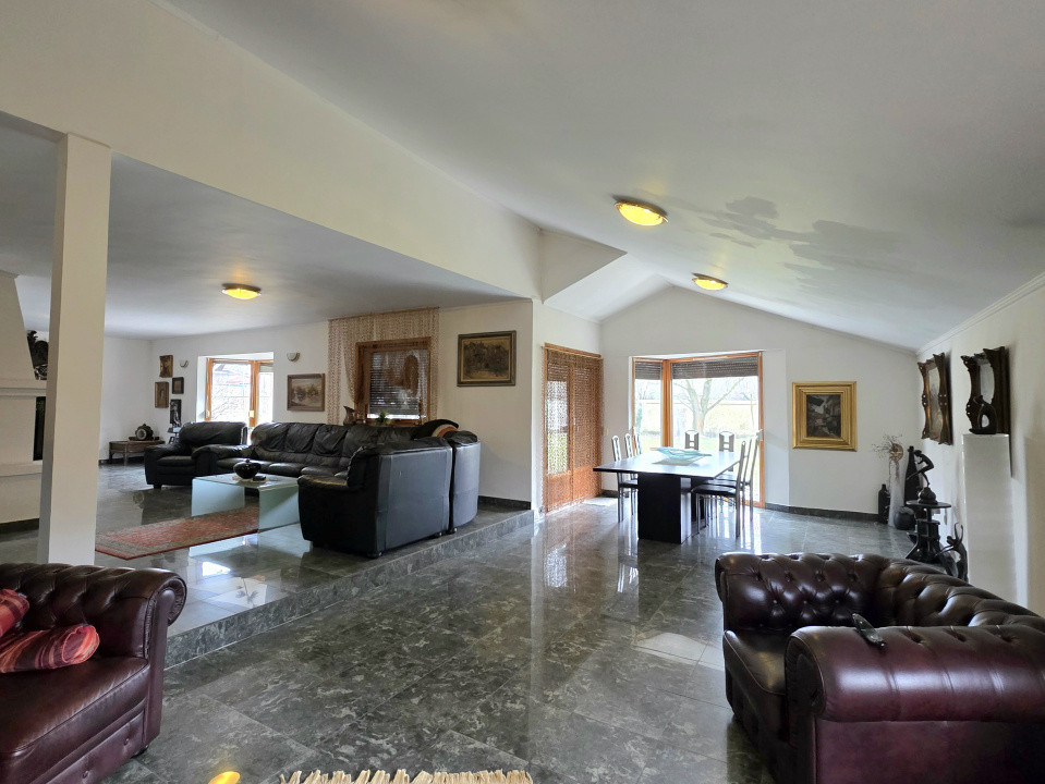 Vilă deosebită de vânzare în Otopeni langa ''Ana Aslan'' - arhitectura germana