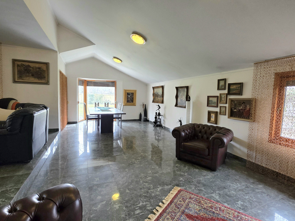 Vilă deosebită de vânzare în Otopeni langa ''Ana Aslan'' - arhitectura germana