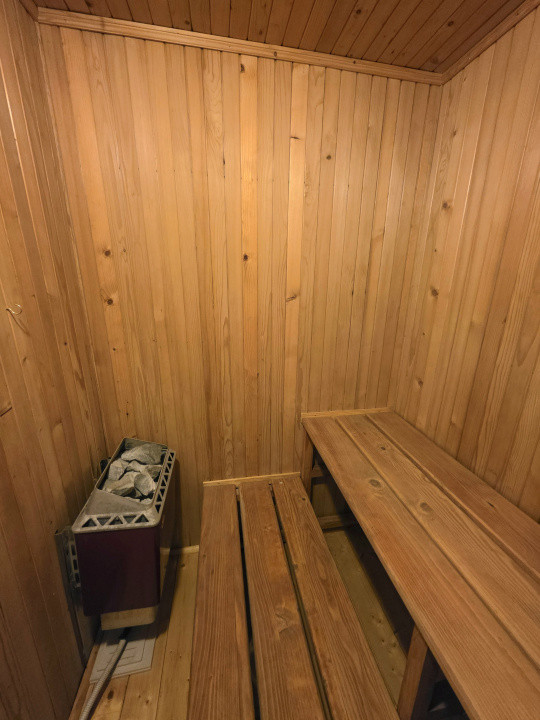 Vilă deosebită de vânzare în Otopeni langa ''Ana Aslan'' - arhitectura germana