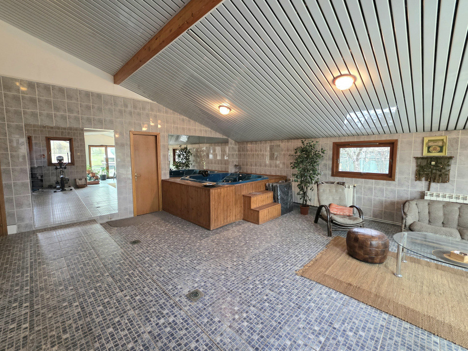 Vilă deosebită de vânzare în Otopeni langa ''Ana Aslan'' - arhitectura germana