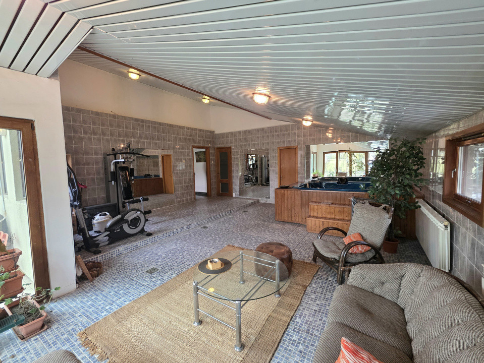 Vilă deosebită de vânzare în Otopeni langa ''Ana Aslan'' - arhitectura germana