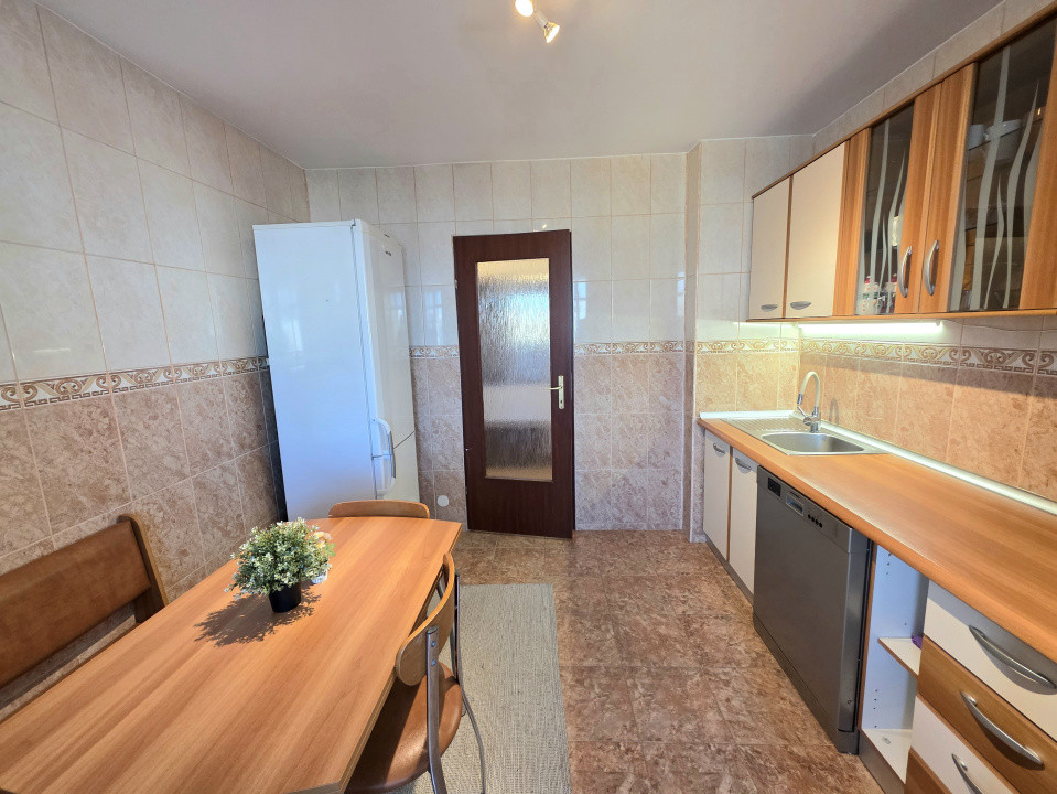 De vanzare 2 camere langa Oraselul Copiilor(la Brancoveanu)