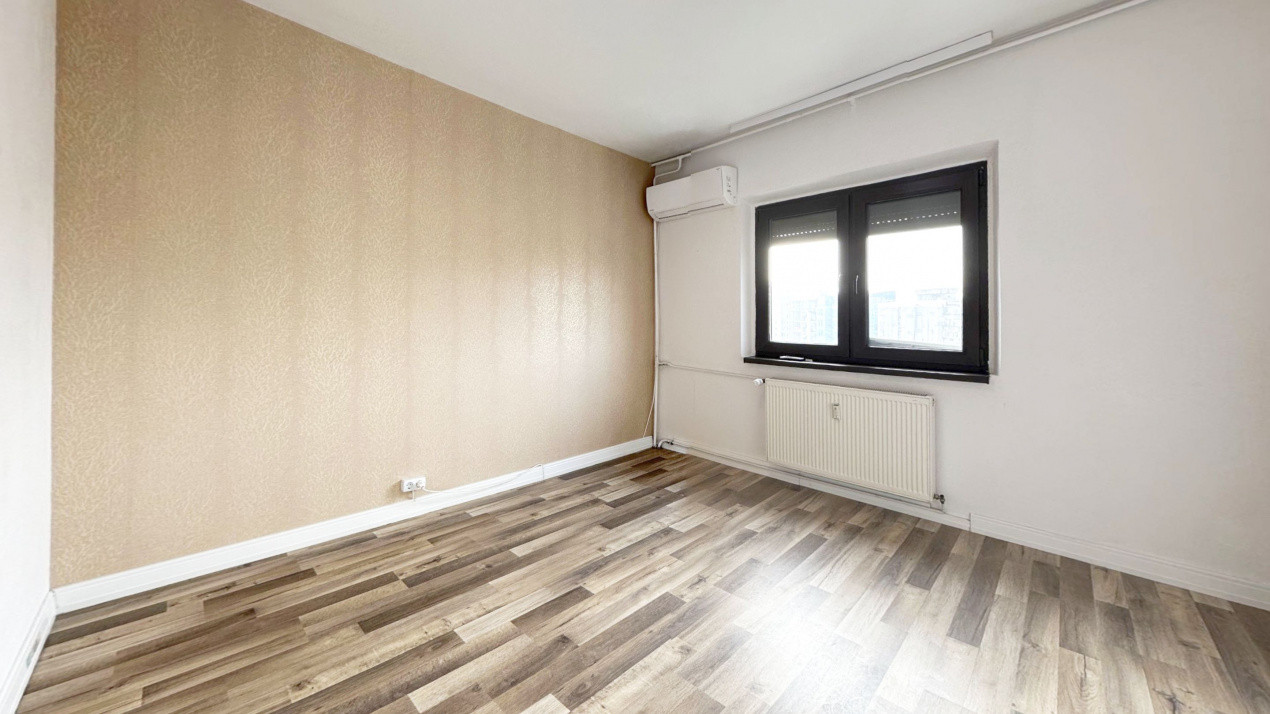 Apartament luminos 3 camere, decomandat, vedere liberă, Vitan