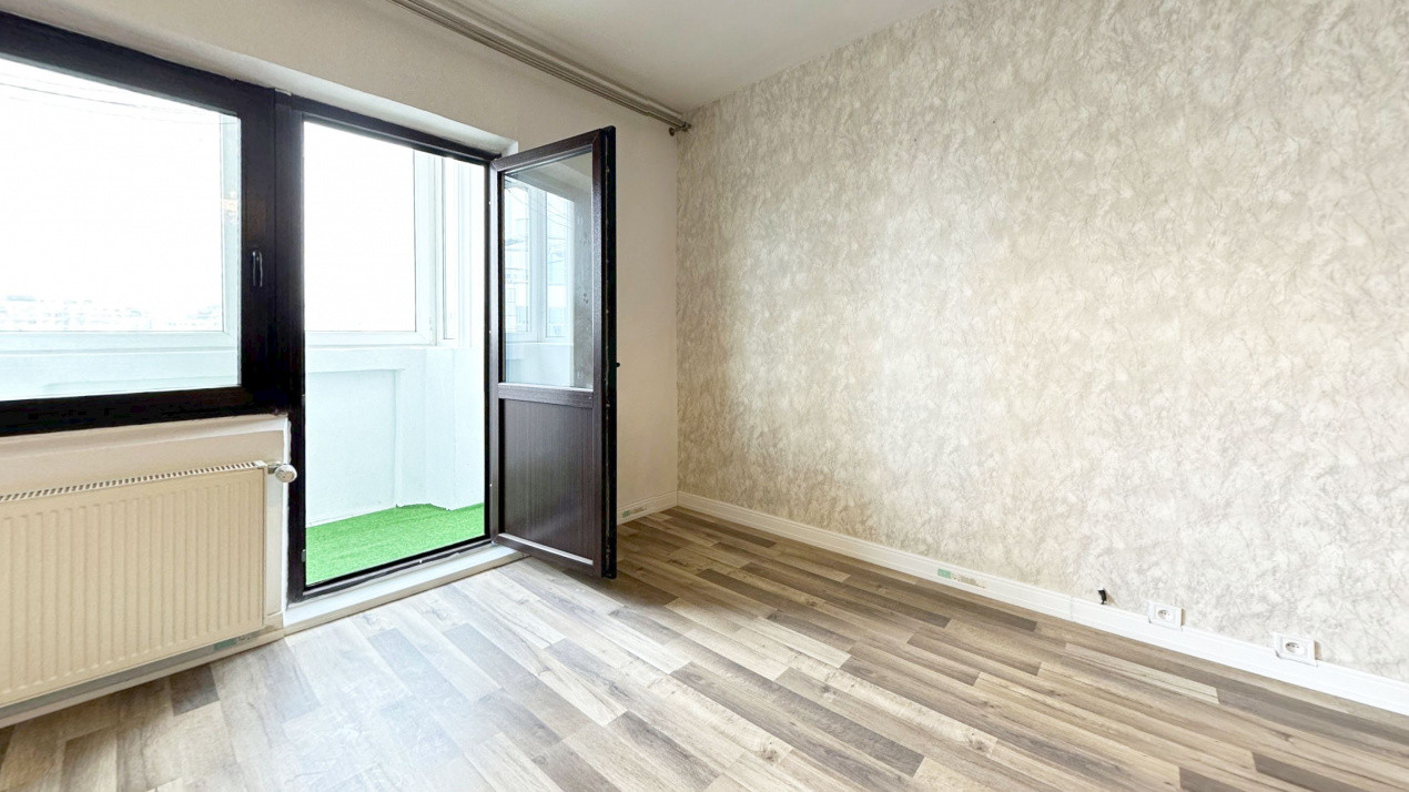 Apartament luminos 3 camere, decomandat, vedere liberă, Vitan