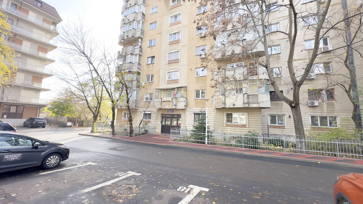 Apartament luminos 3 camere, decomandat, vedere liberă, Vitan