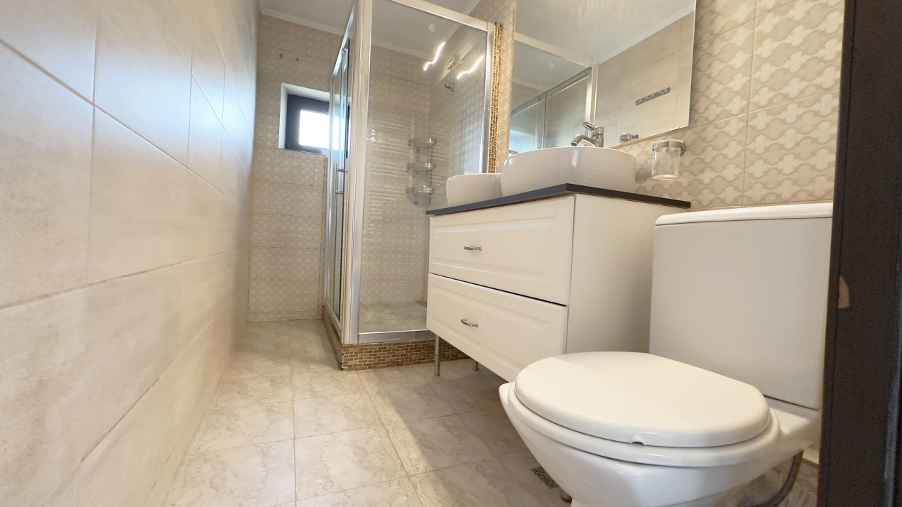 Apartament luminos 3 camere, decomandat, vedere liberă, Vitan