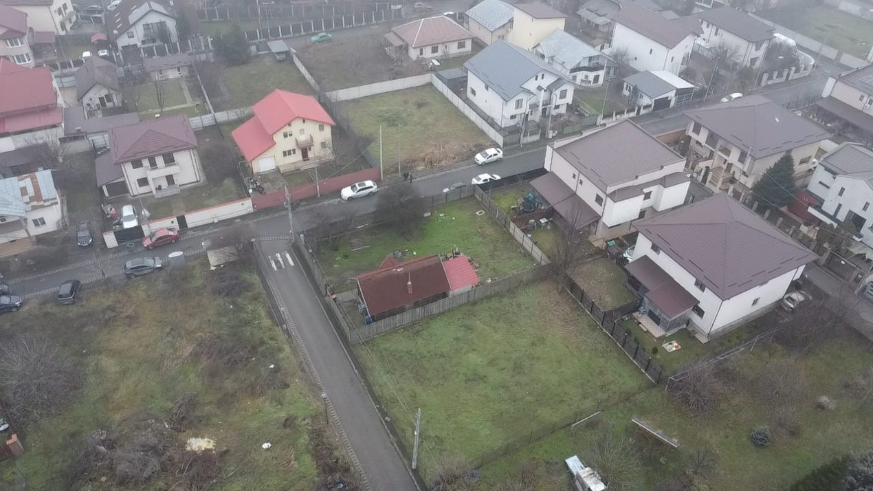 De vanzare lot 450mp in Bragadiru-Cartier EMINESCU(toate utilitatile)