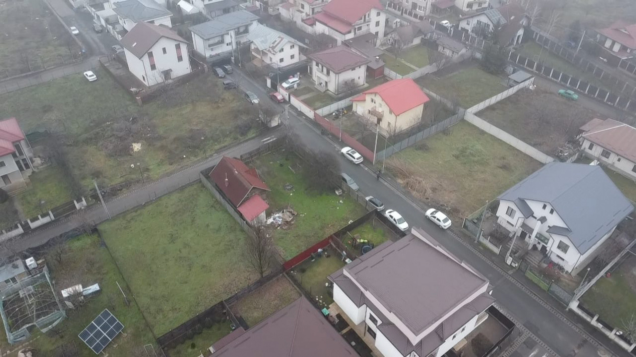 De vanzare lot 450mp in Bragadiru-Cartier EMINESCU(toate utilitatile)