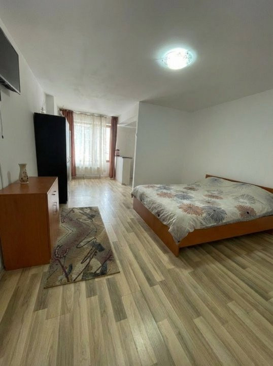 Auchan-Vitan Garsoniera 30 mp,mobilata si utilata,etaj 8