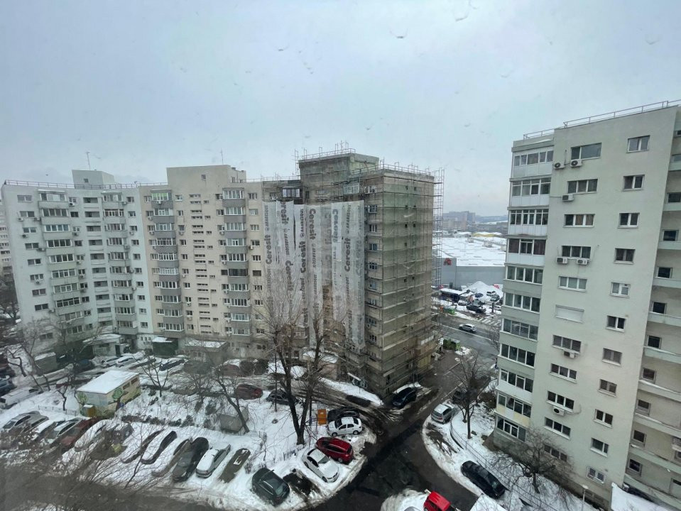 Auchan-Vitan Garsoniera 30 mp,mobilata si utilata,etaj 8